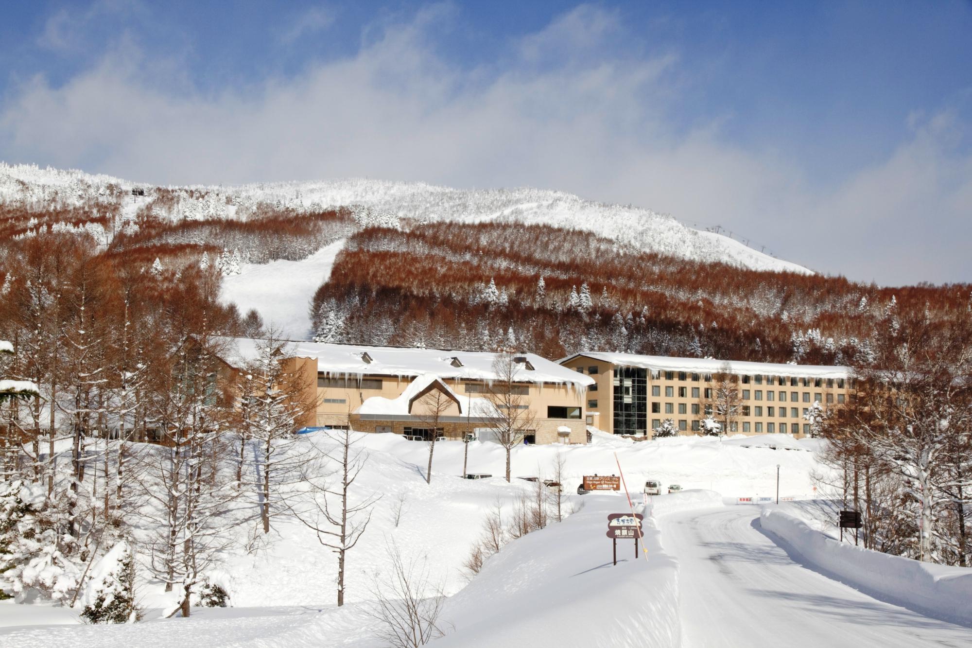 Shiga Kogen Prince Hotel (West Wing) - SkiJapan.com