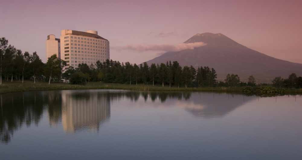 hilton_niseko_village_exterior_summer_200515_medium