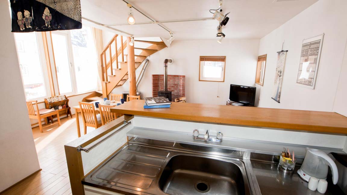 yotei_cottage_kitchen_190515_medium
