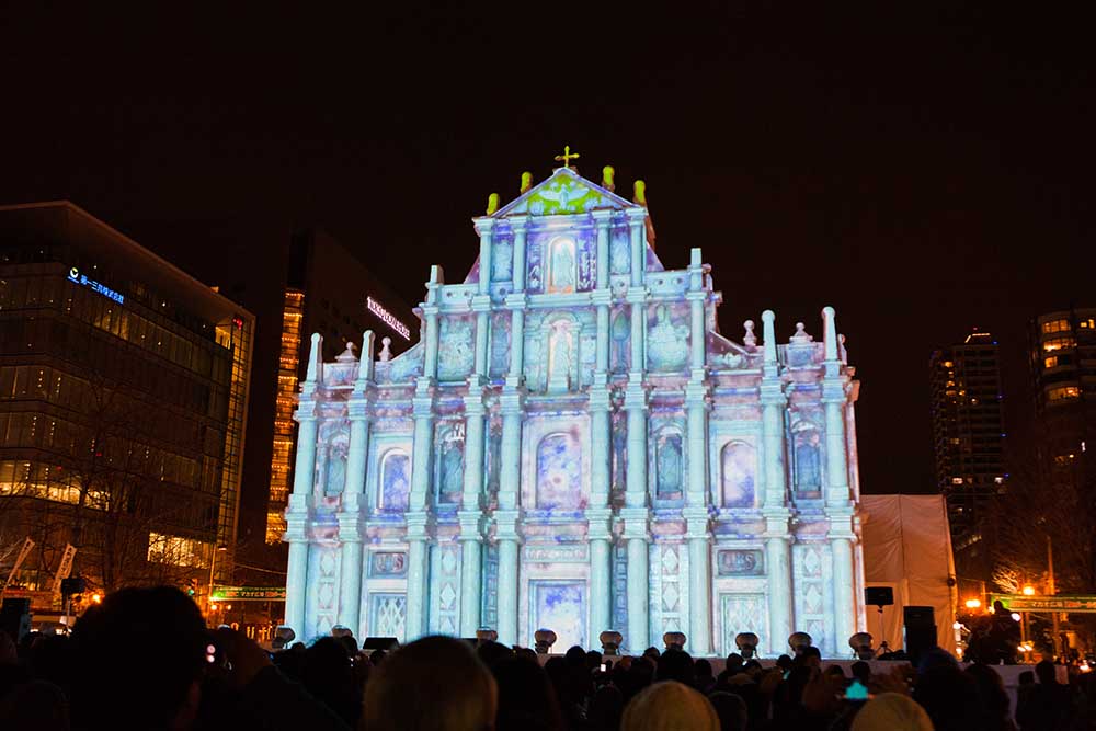 Skiing in Japan - Sapporo Ice Festival